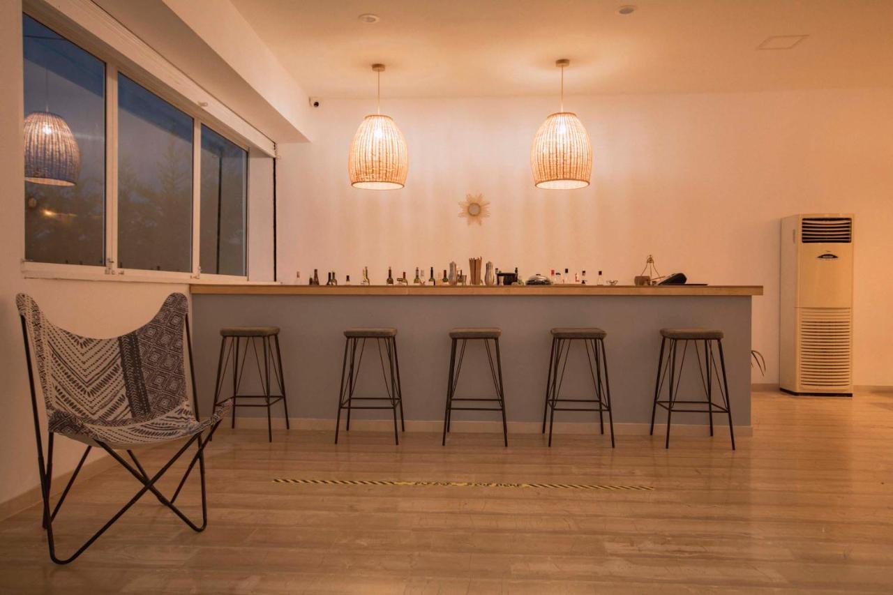 Olive Grove Suites Boutique Hotel モライティカ エクステリア 写真