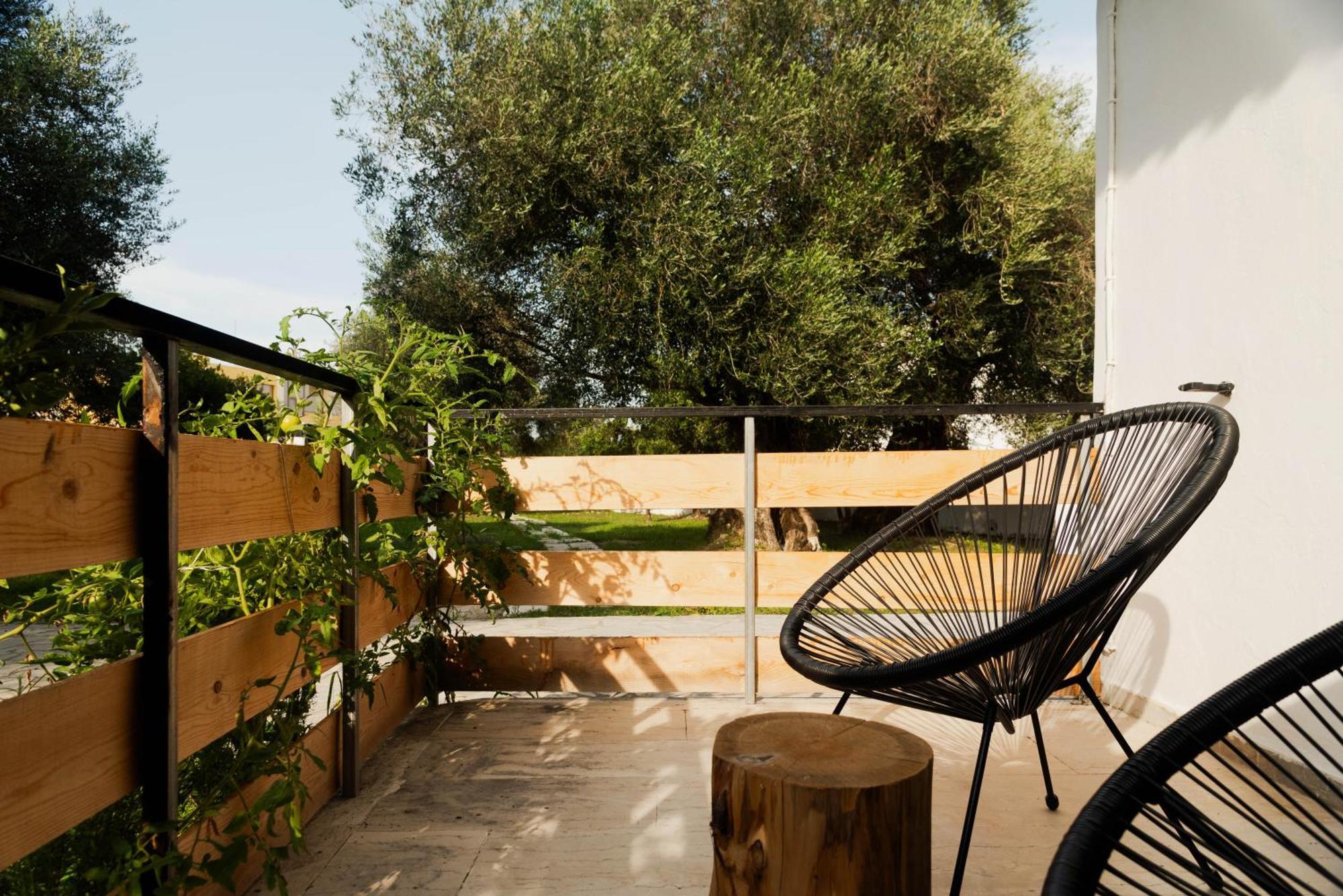 Olive Grove Suites Boutique Hotel モライティカ エクステリア 写真