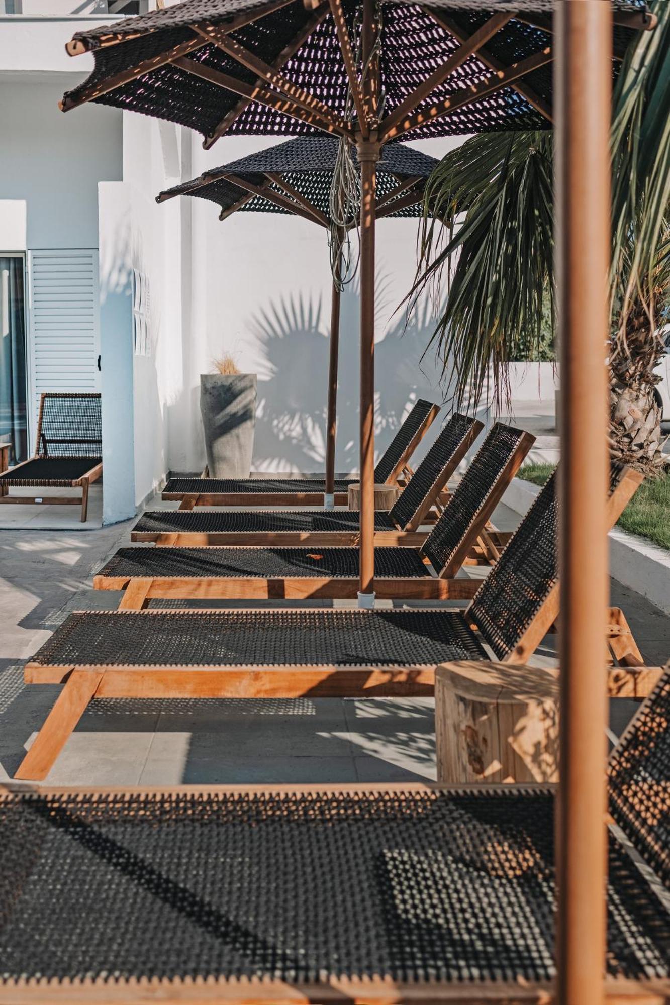 Olive Grove Suites Boutique Hotel モライティカ エクステリア 写真