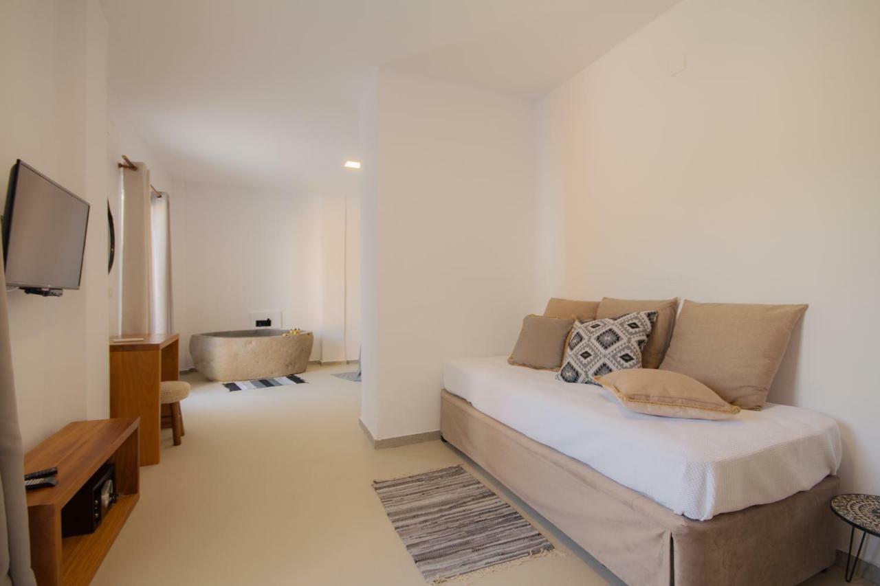 Olive Grove Suites Boutique Hotel モライティカ エクステリア 写真