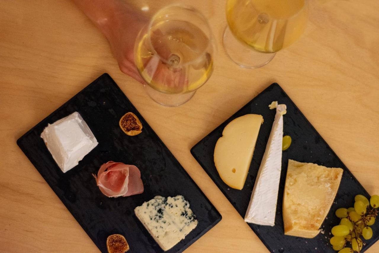 Olive Grove Suites Boutique Hotel モライティカ エクステリア 写真